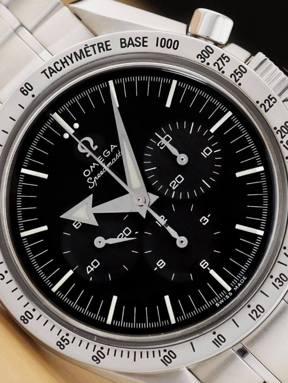 OMEGA MENS SPEEDMASTER 42MM BLACK DIAL STAINLESS STEEL WATCH